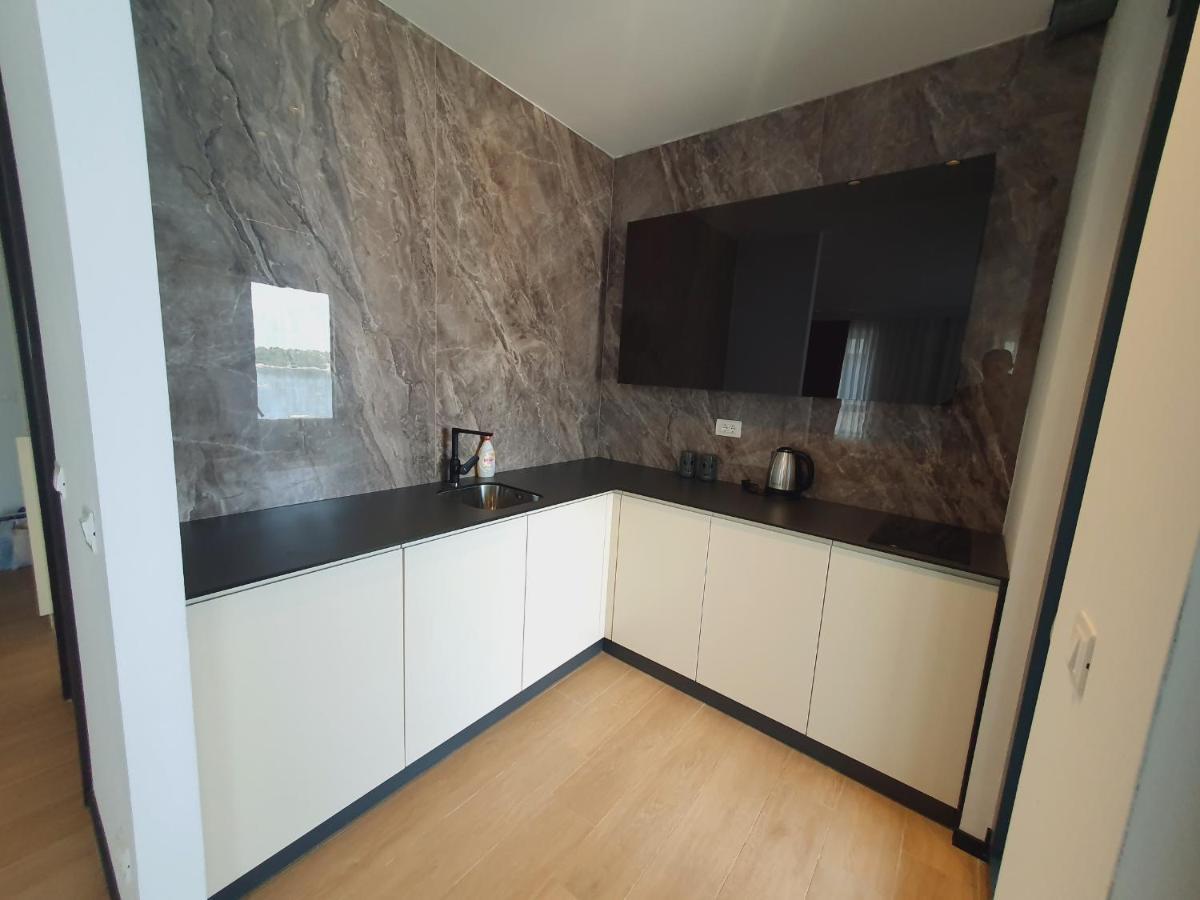 Prestige Central Apartments - Rafailovici Budva Buitenkant foto