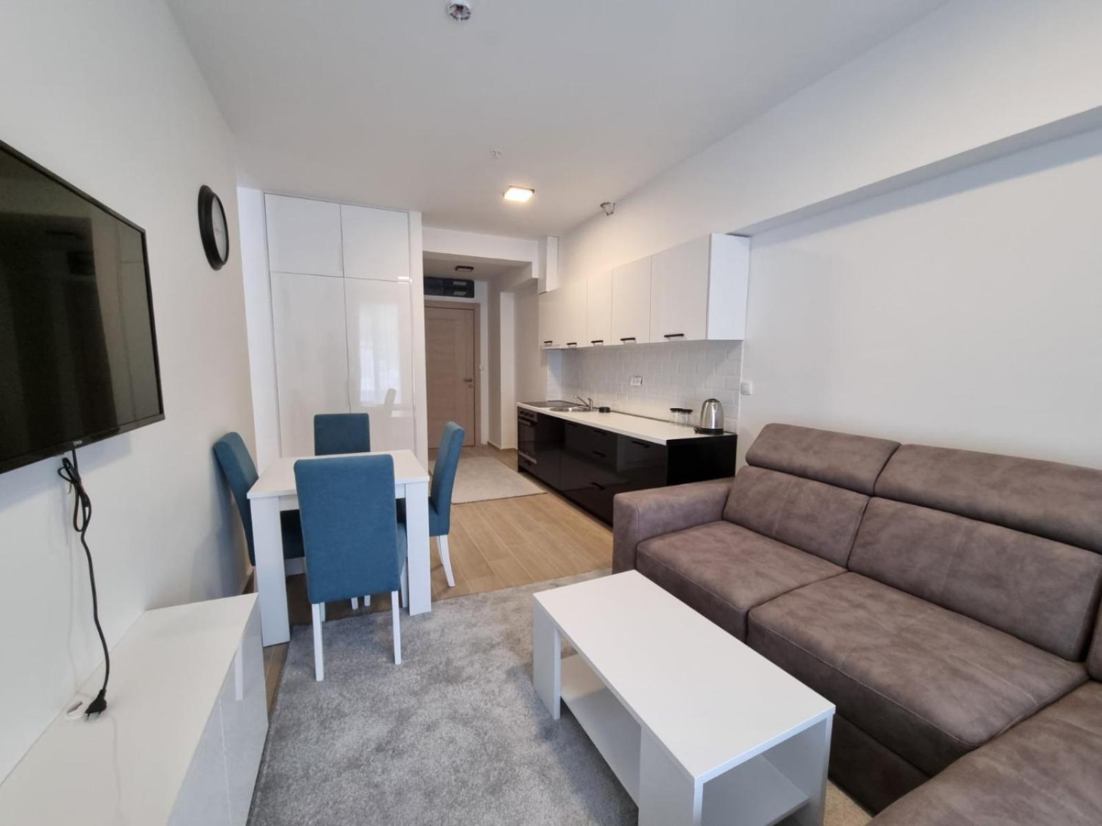 Prestige Central Apartments - Rafailovici Budva Buitenkant foto