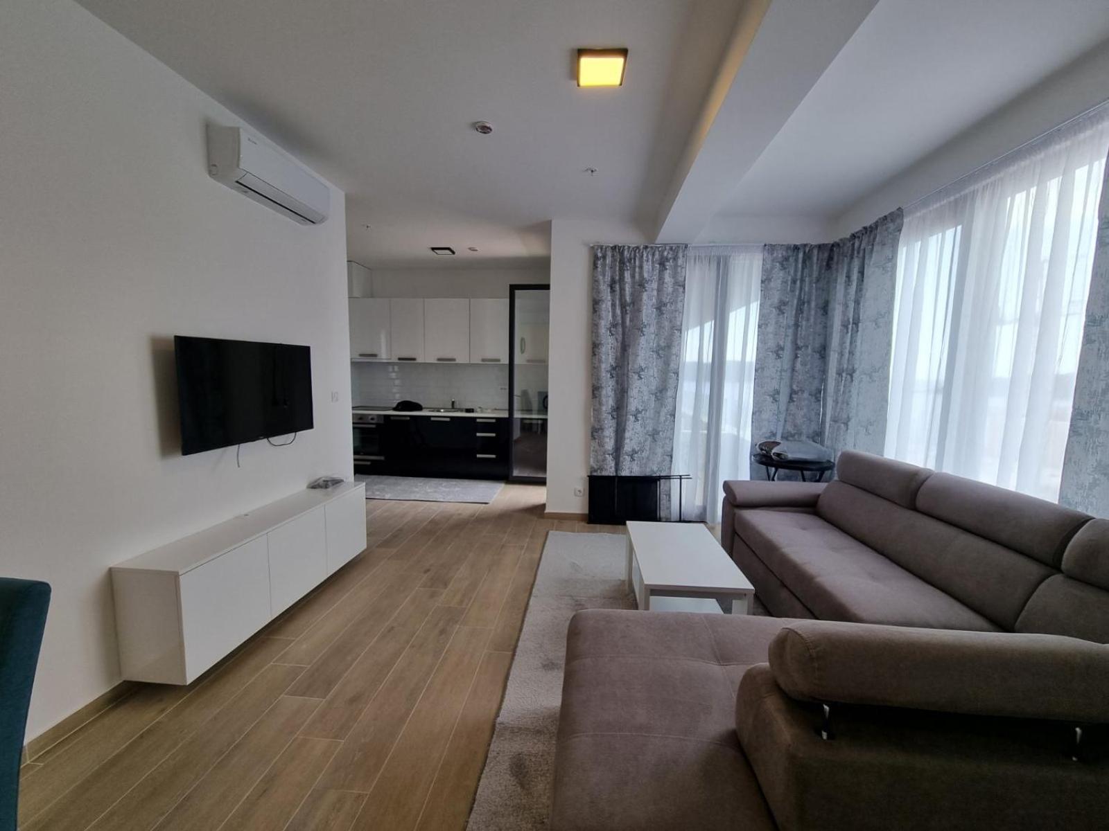 Prestige Central Apartments - Rafailovici Budva Buitenkant foto